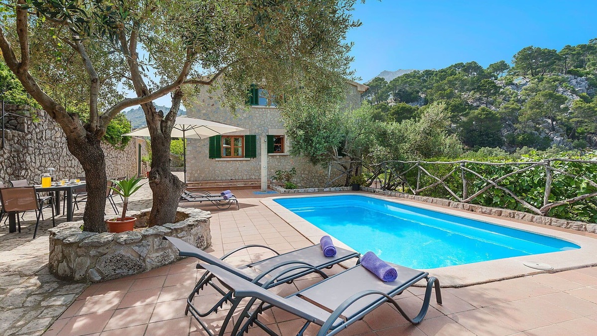 Selva House | Wonderful private villa for 8 people with private pool, A/C, WIFI, TV and terrace