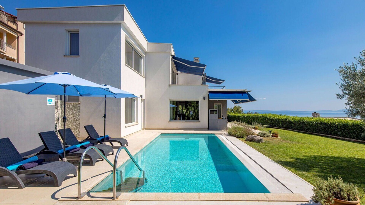 Rubesi Villa | Wonderful private villa for 10 people with private pool, A/C, WIFI, TV and terrace