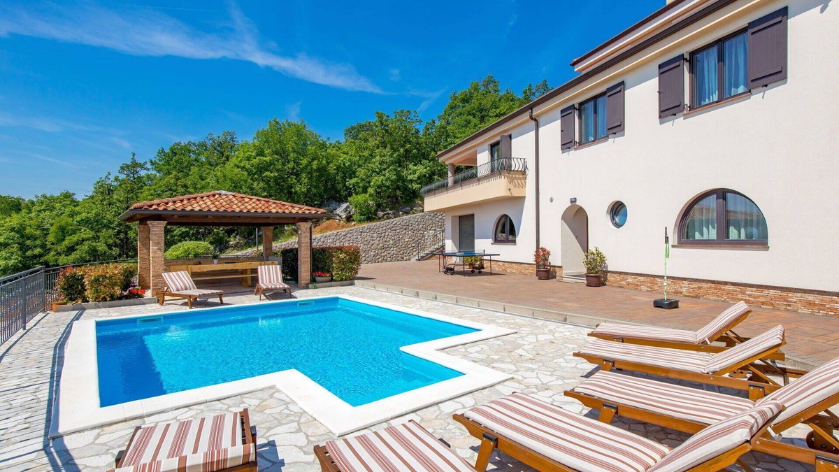 Viskovo House | Wonderful private villa for 12 guests with private pool, WIFI, A/C, TV and patio