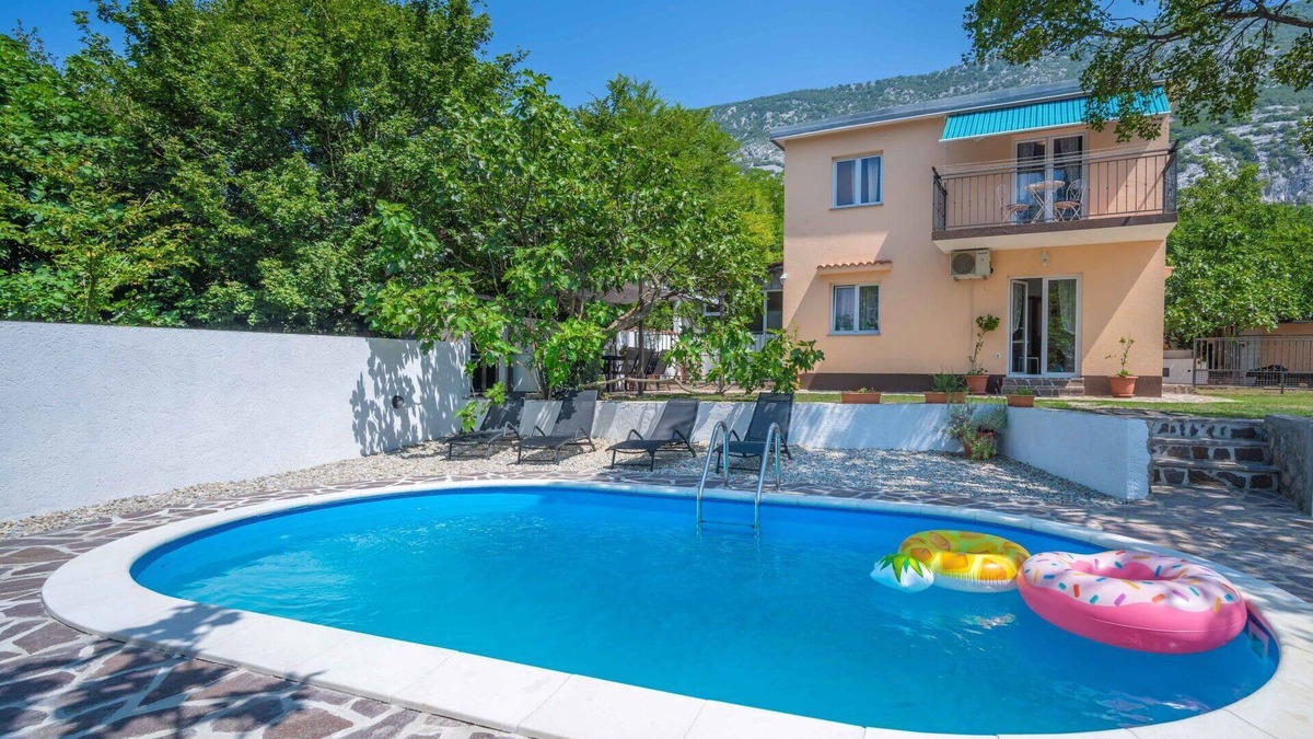 Drivenik House | Wonderful private villa for 8 people with WIFI, A/C, private pool, TV, terrace and pets allowed