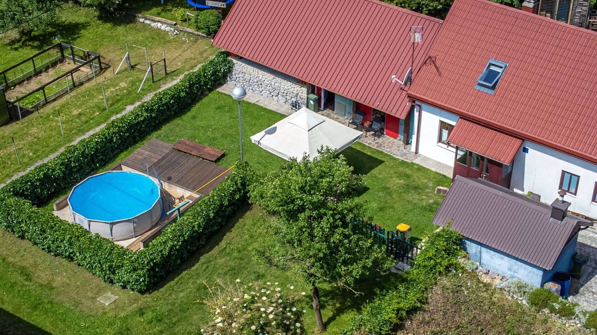 Lic House | Wonderful private villa for 4 people with A/C, WIFI, private pool, TV and pets allowed