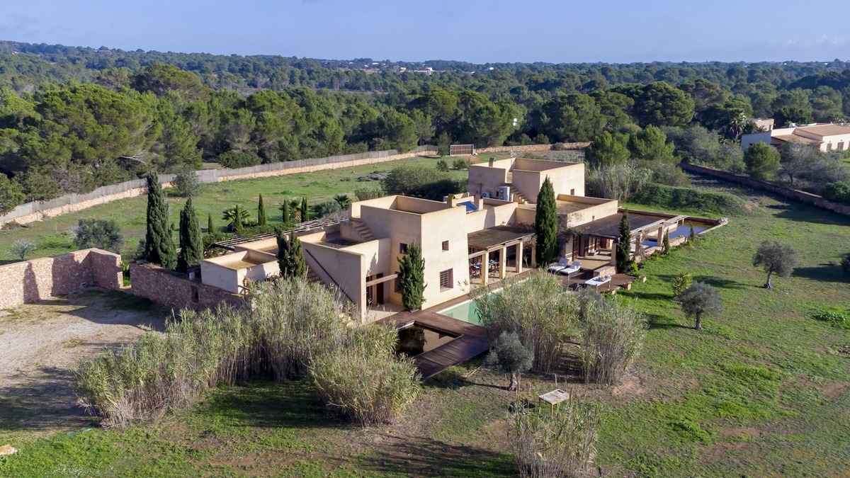 Formentera Cottage | Wonderful rustic Villa with pool and garden, just 7 minutes from the beach