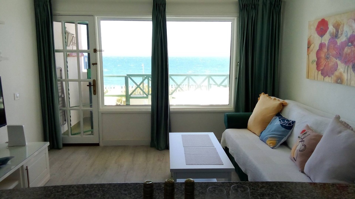 Playa del Aguila House | Wonderful sea View, see how it Feels to Live Right in Front of the Ocean