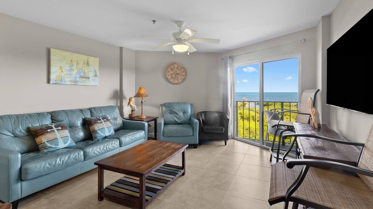 Tavernier Apartment | Wonderful Stay! 4 Spacious Suites, Outdoor Pool, Full Kitchen, Private Beach!