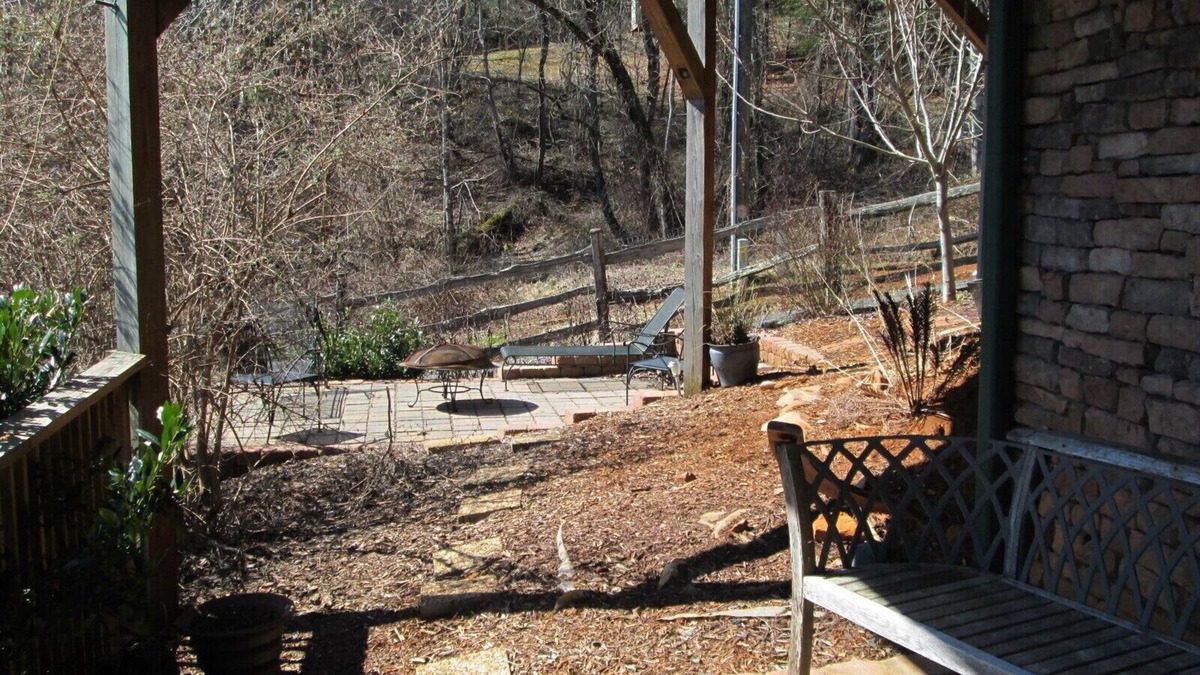 Jefferson Condo | Wonderful Stay at Greta's Getaway