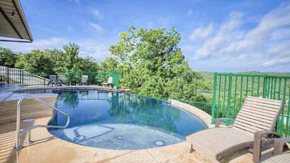 Indian Point Condo | Wonderful Views! Perfect Location to SDC
