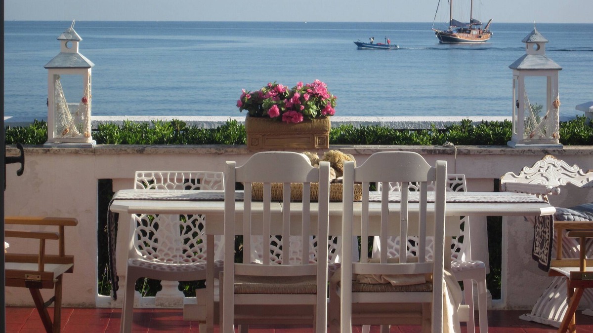 Villanova Villa | Wonderful villa 10 meters from the sea of Ostuni with mini pool with view