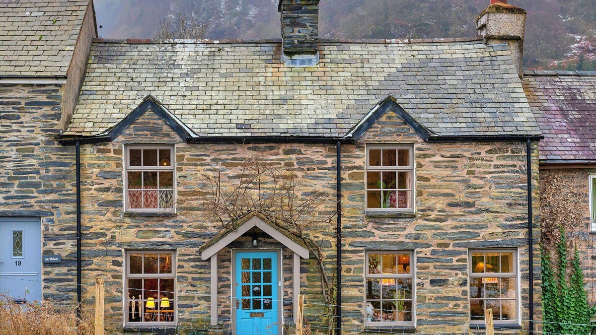 Dolwyddelan House | Wonderful villa for 6 people with WIFI and pets allowed