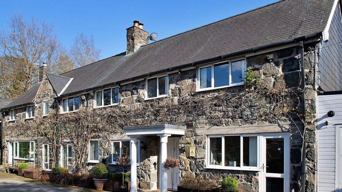Dolgellau House | Wonderful villa for 12 people with hot tub, WIFI and terrace
