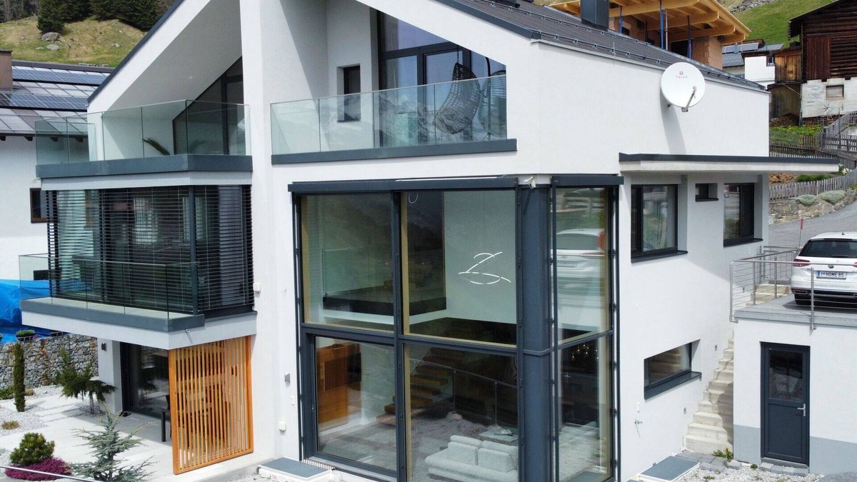 Kappl House | Wonderful villa for 4 guests with WIFI, TV and balcony