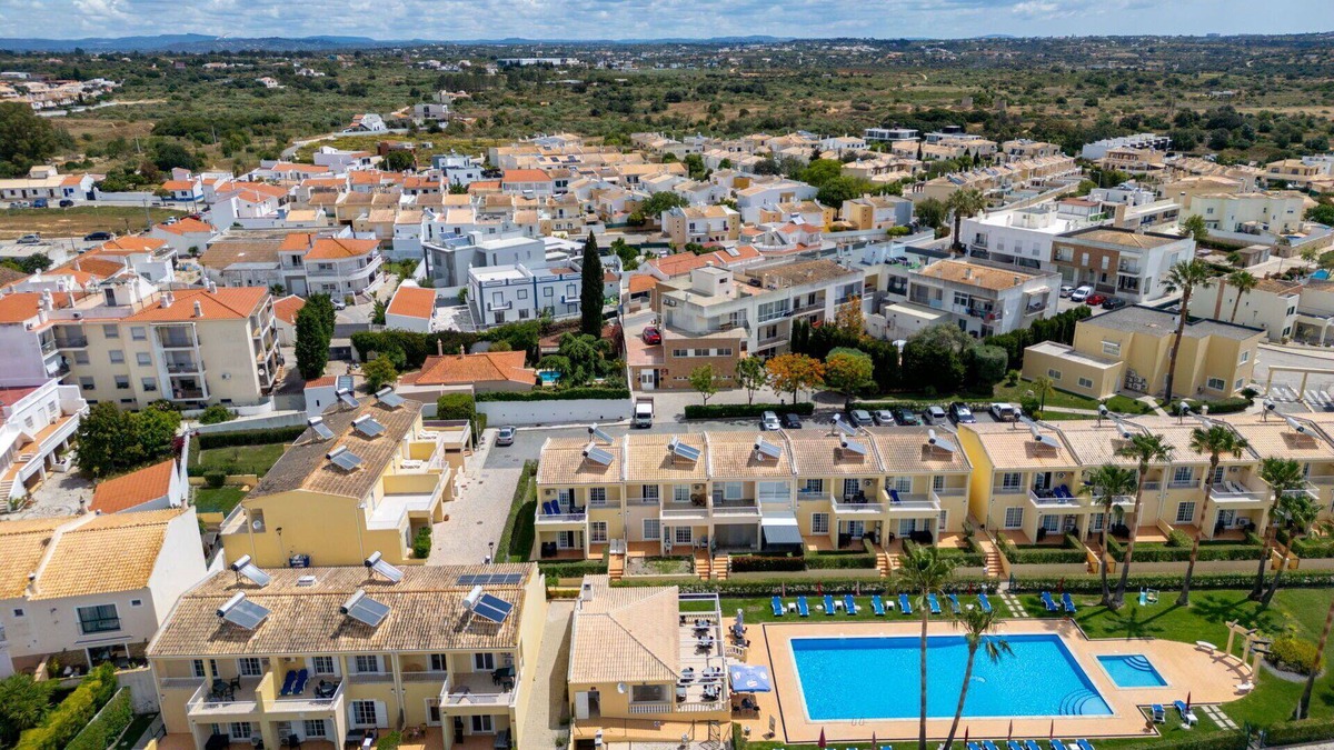 Pera House | Wonderful villa for 6 people with pool, A/C, WIFI, TV and terrace