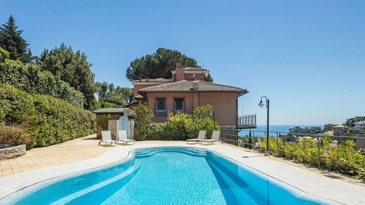 Rapallo Villa | Wonderful villa for 8 guests with WIFI, A/C, private pool, TV and patio