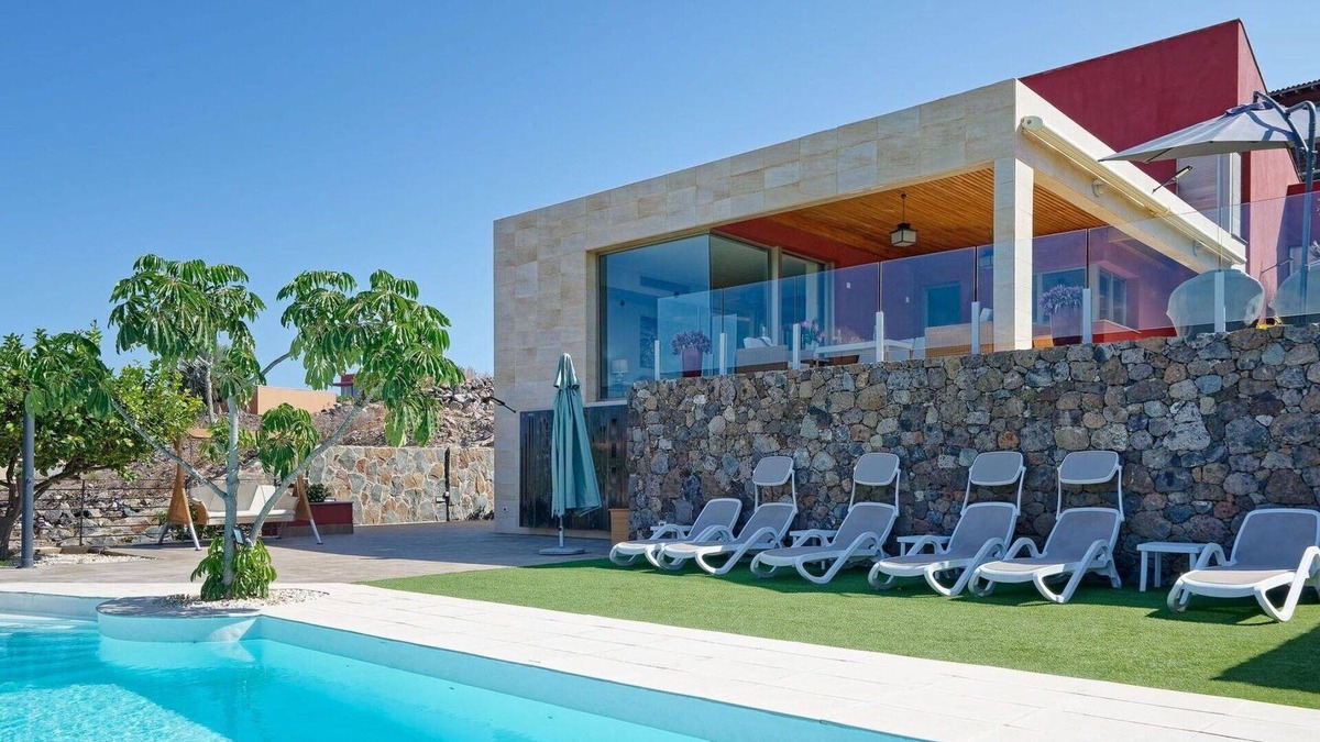 Salobre House | Wonderful villa for 8 people with pool, WIFI, A/C, TV, terrace and parking