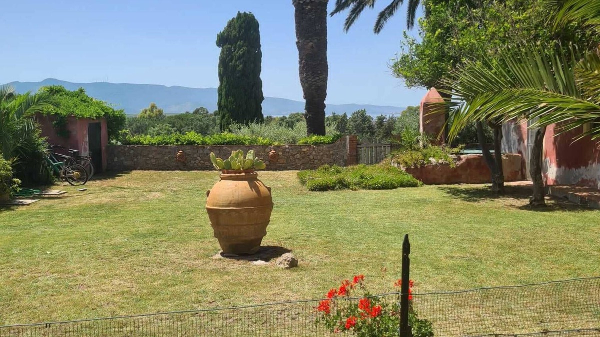 Orbetello Villa | Wonderful Villa with garden in Ansedonia