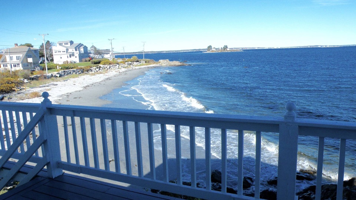 Biddeford Pool House | Wonderful Waterfront Home! Available weeks in 2025 in Sept & Oct.!