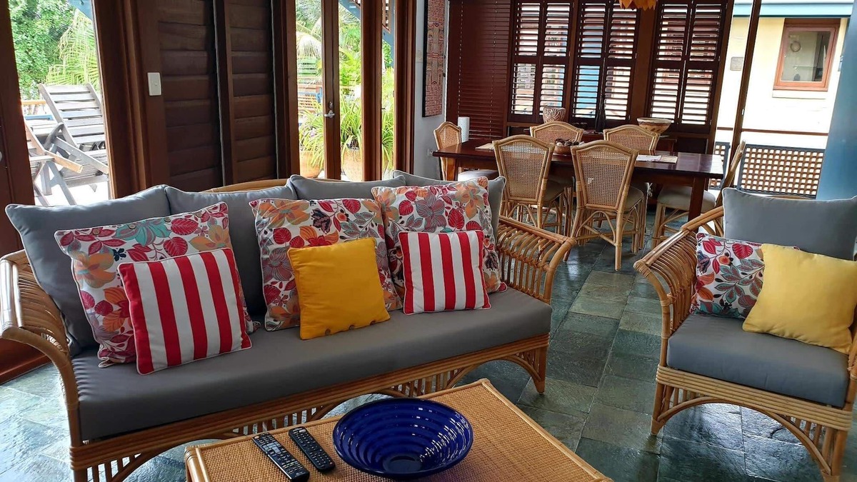 Wongaling Beach Apartment | Wongalinga Absolute Beachfront 2 Bedroom