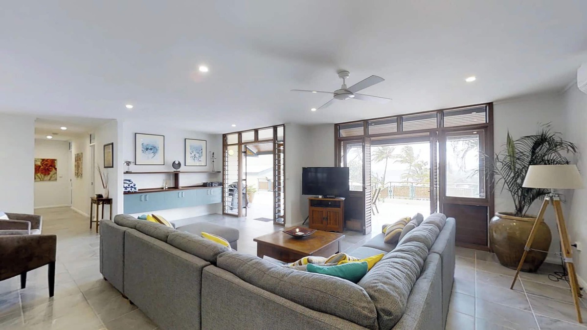 Wongaling Beach Apartment | Wongalinga Absolute Beachfront 3 Bedroom