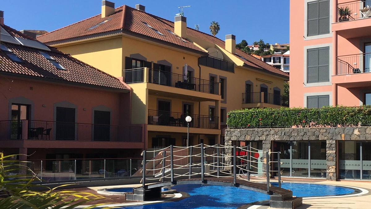Imaculado Coracao de Maria Apartment | Wood Aleixo's AL - Pool, Free Parking & Gym