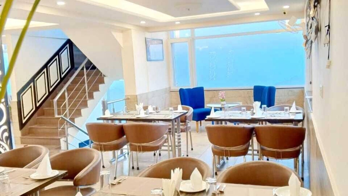 Kumarhatti Hotel | Wood Stock