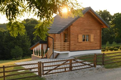 Breznik Plesivicki House | Wooden fairy tale vacation house