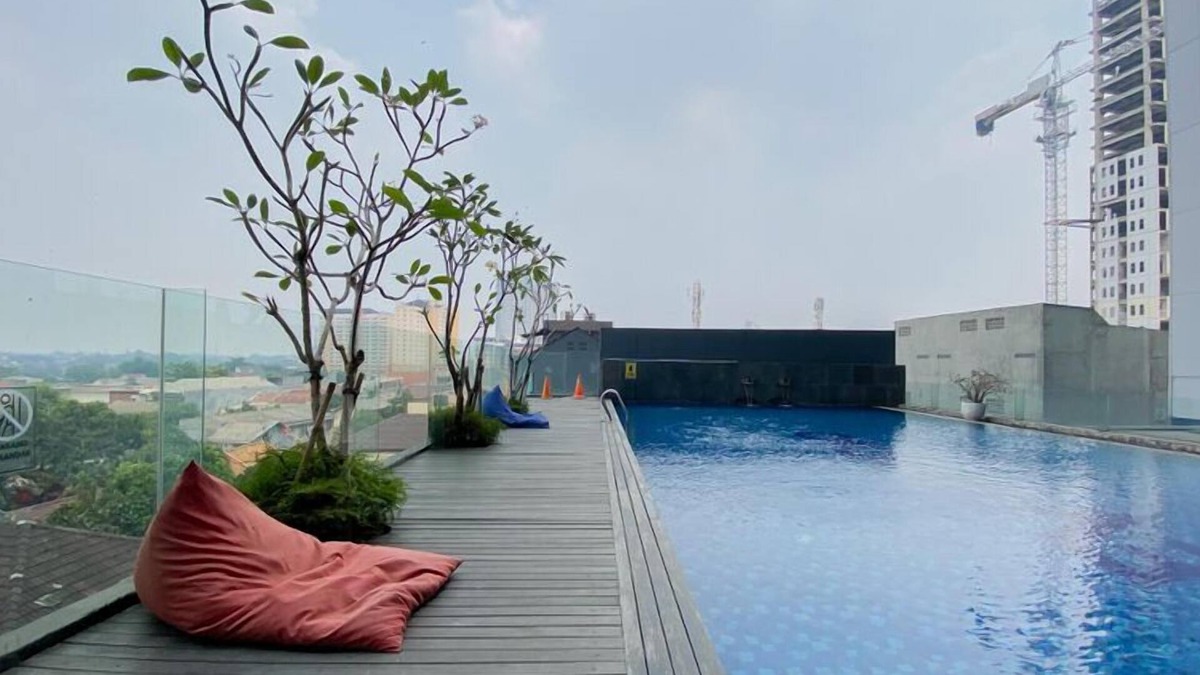 Pondokcina Apartment | Wooden Nest 2Br Without Living Room At Evenciio Margonda Apartment