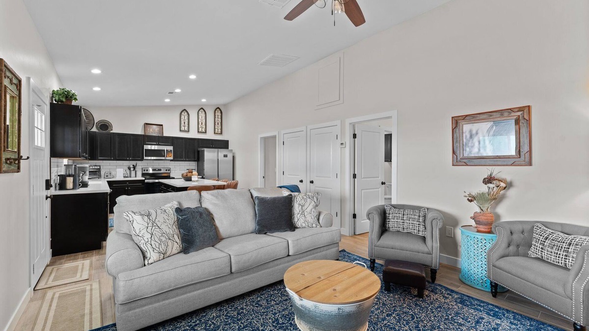 Rio Verde Foothills Villa | Woodhood Luxury Casita #1. the center of horse country