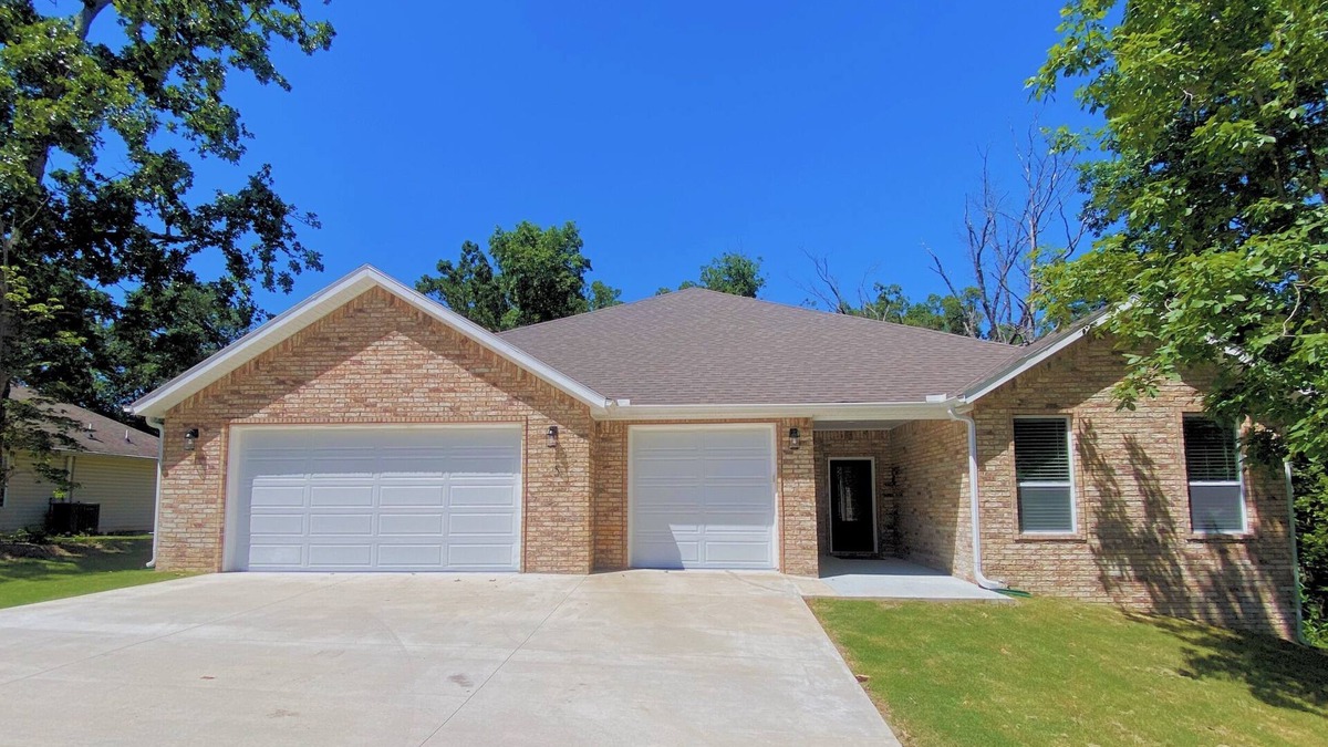 Bella Vista House | 🚴🌲 Woodland Haven - 5 Bed w/King & Bunk Room