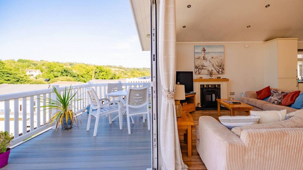 Narberth Cabin | Woodland Retreat near Wiseman's Bridge Beach - Pet-Friendly & Sleeps 6