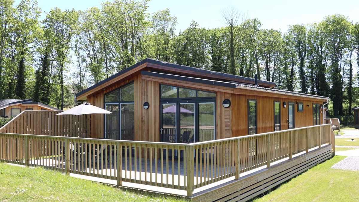 Gargrave Cottage | WOODPECKER LODGE, family friendly, luxury holiday cottage in Gargrave