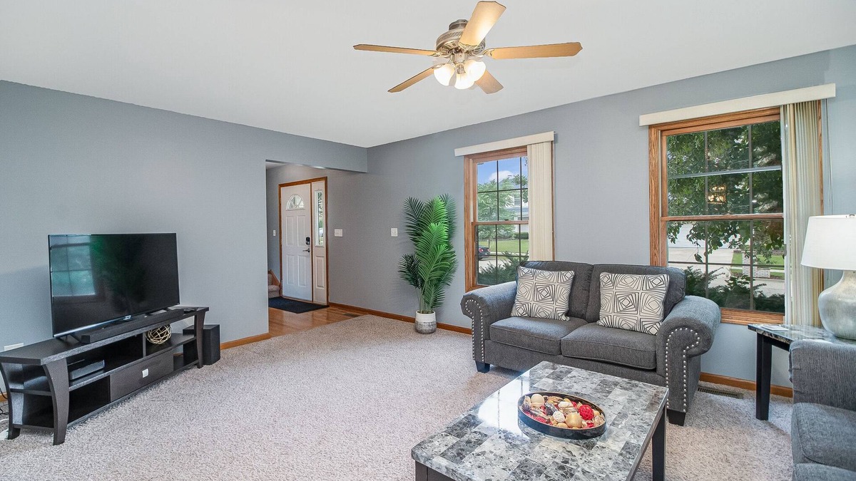 Woodridge House | Woodridge Rental