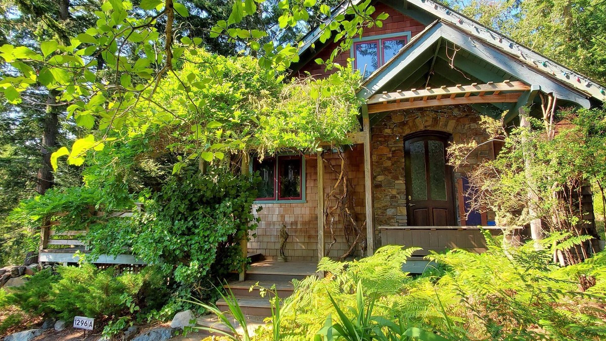 Friday Harbor Cottage | Woods Lake Cottage