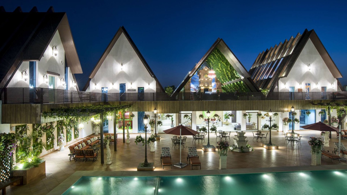 Valsad Hotel | Woods The Clubhouse - Mangalyam Meadows