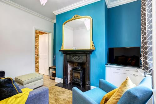 Congleton House | Woodside Cottage, Congleton, Nr Peak District