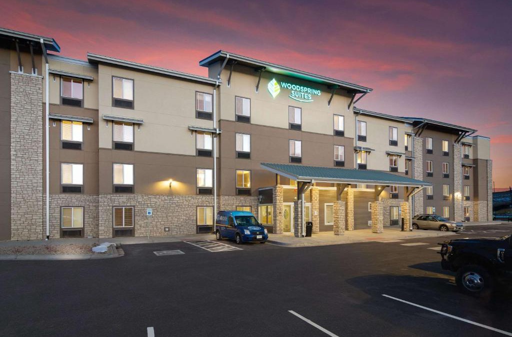 Broomfield Hotel | WoodSpring Suites Broomfield-Westminster