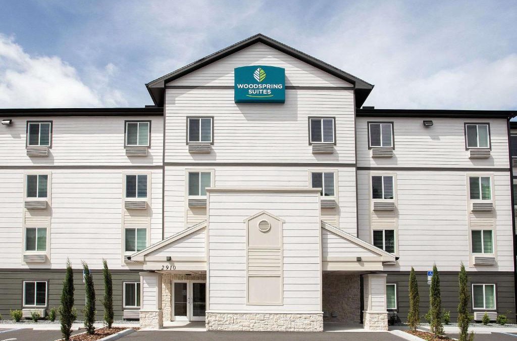 Daytona Beach Hotel | WoodSpring Suites Daytona Beach Int'l Speedway