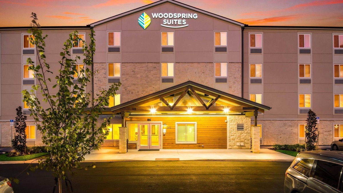 Davenport Hotel | WoodSpring Suites Davenport FL