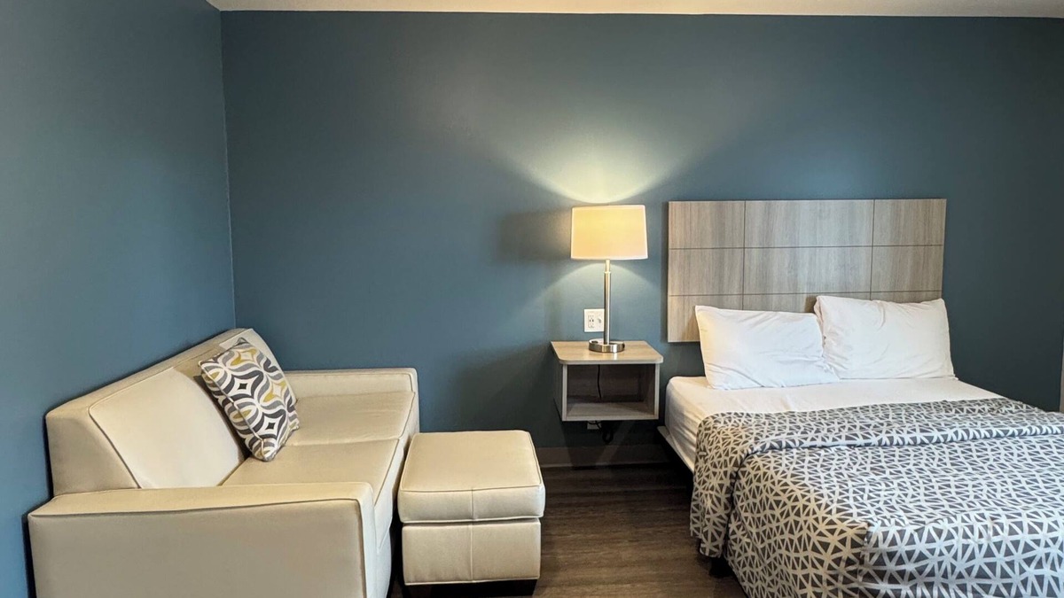 Orange Park Hotel | Woodspring Suites Jacksonville Orange Park
