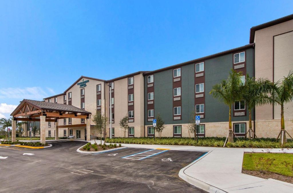 Tamarac Hotel | WoodSpring Suites Tamarac