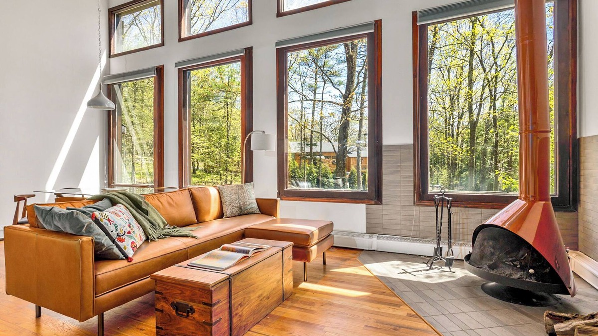 Mount Marion House | Woodstock/Saugerties retreat - surrounded by trees