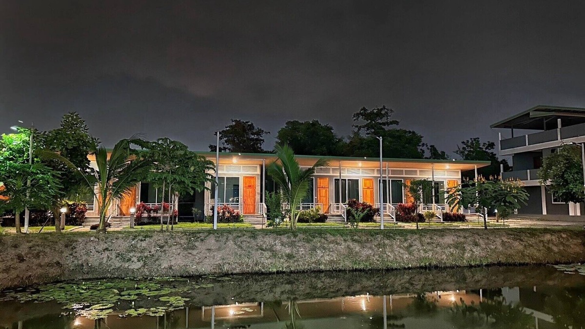 Phra Pradaeng Hotel | WoodViewResort