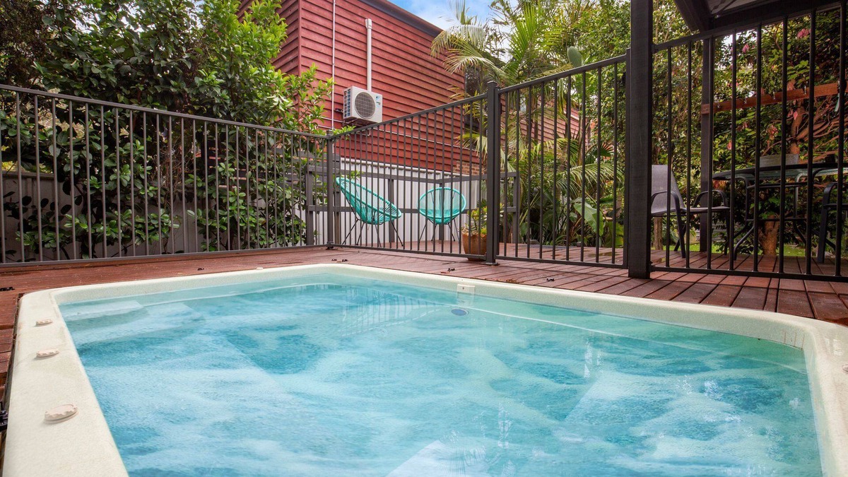 Woollamia House | Woollamia Weekender - Pet Friendly - Plunge Pool