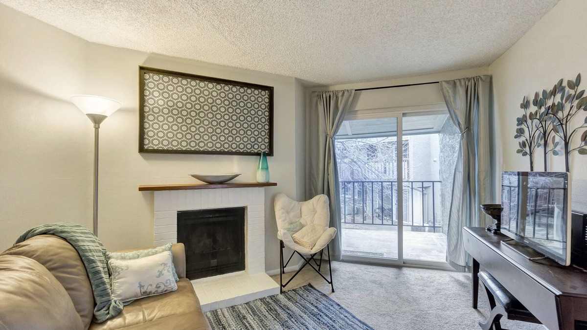 Washington Virginia Vale Condo | Work, Explore, Retreat. Home Base @ Cherry Creek, Glendale, Denver, DTC 180+ nts