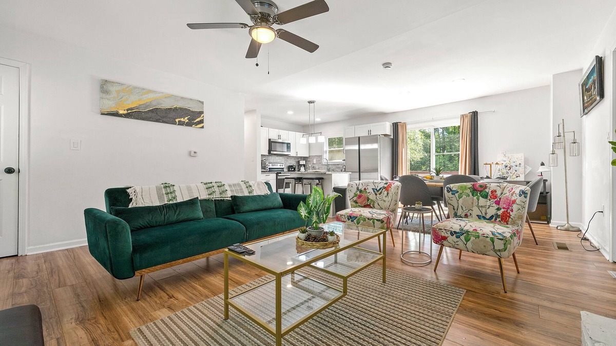 Austell House | Work & Family Fun for 10! ATL Charm Near Six Flags
