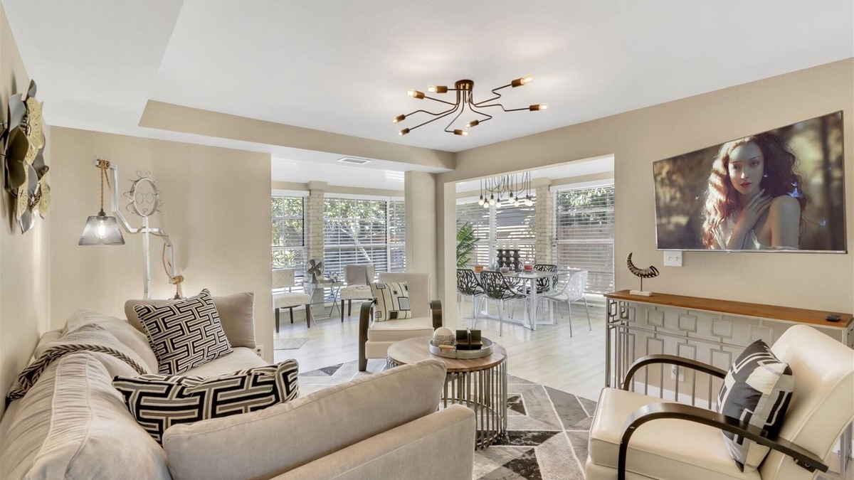 Tarpon River House | Work-friendly duplex 1, shared hot tub! Near Las Olas Blvd