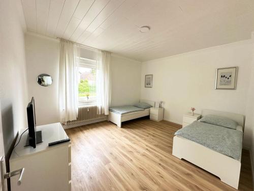 Rheidt Apartment | Work & Stay Apartment in Niederkassel