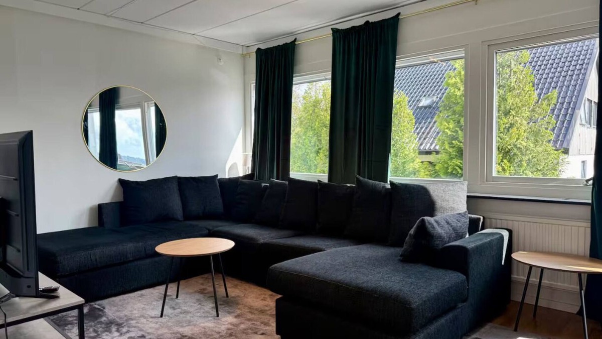 Goteborg Municipality Apartment | Workershome - 2bath - 9 Beds - Parking lot - All-inclusive