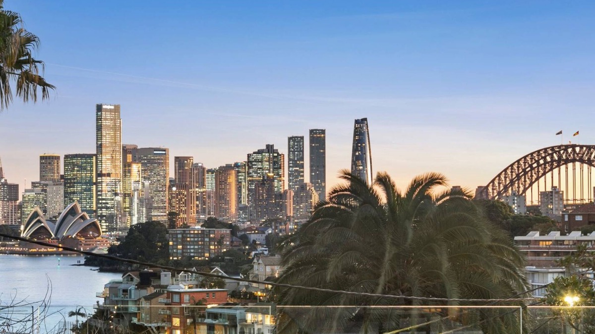 Cremorne Point Apartment | World Class Views of Harbour Bridge and Opera House