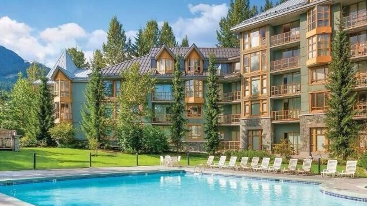 Whistler Cay Heights Cabin | WorldMark Cascade Lodge - 1 week Christmas Getaway, Whistler Resort.
