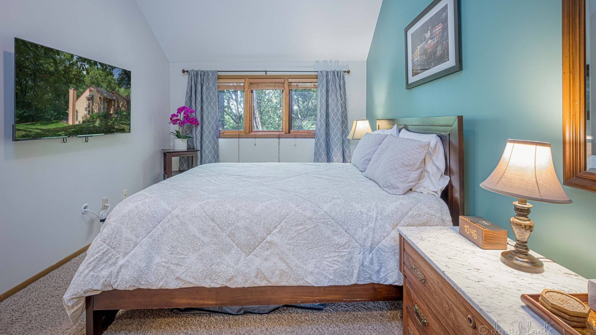The Galena Territory House | Worry Free!/Fireplace/Clean + Quiet/Close to Indoor Pool, Trails, Town