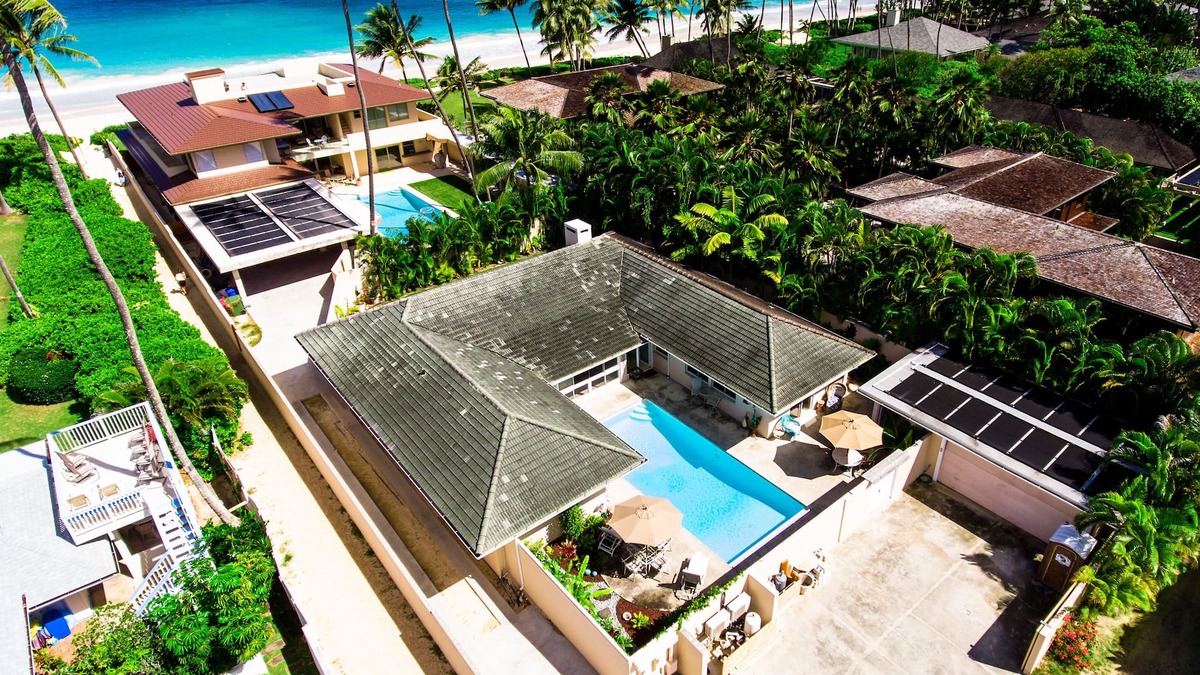 Kailua House | Wow! Home just steps from the Beach with Private Salt Water Pool
